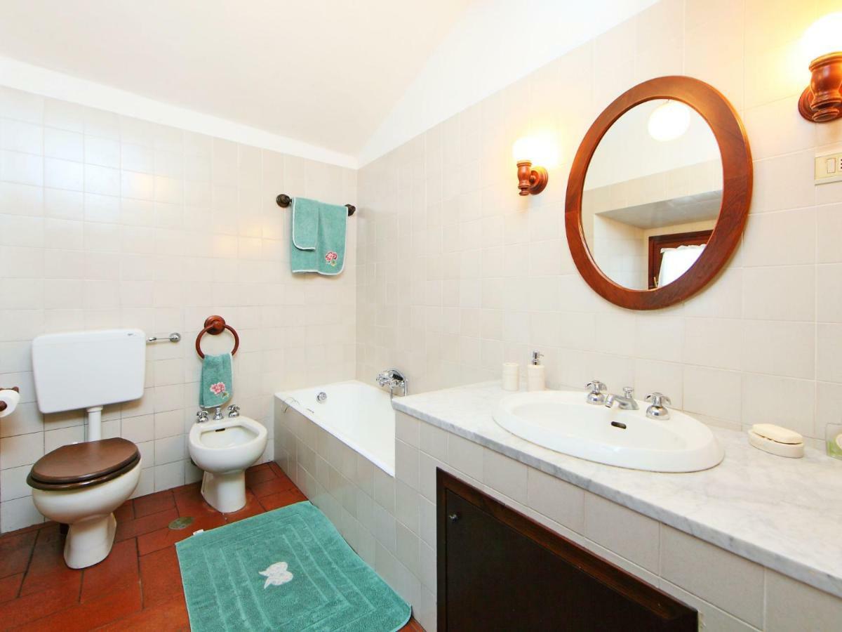 Holiday Home Il Mulino Di Cecco By Interhome La Ville Luaran gambar